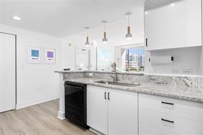 Photo - 18943 NE 29th Pl