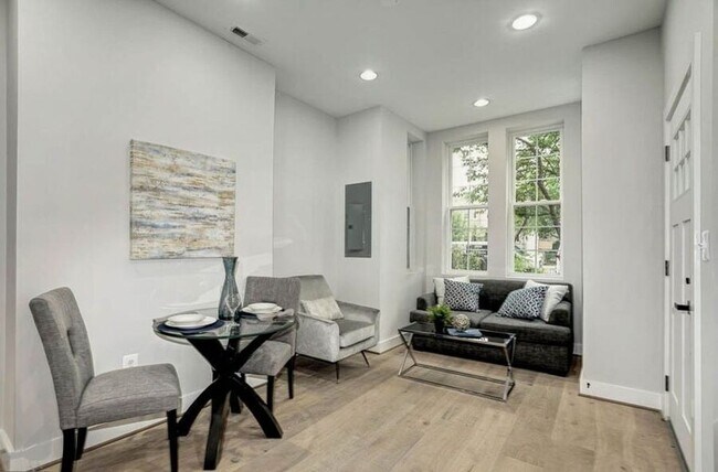 Photo - 329 K St NE Unit 1
