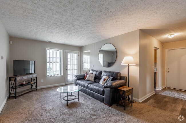 Willow: living room/ entry