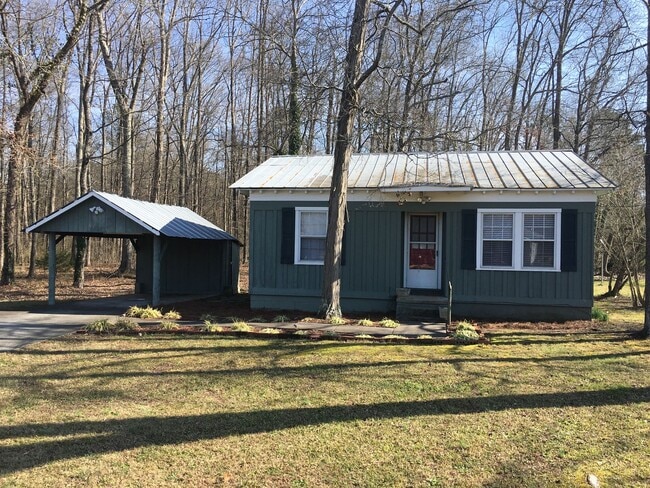 2/1 Cottage in Shannon $1,100 - 2/1 Cottage in Shannon $1,100 House