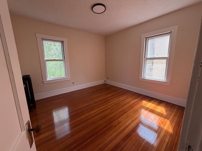 Photo - 105-107 Washington Street Unit 105
