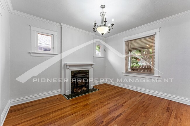 Photo - 3256 Meade St