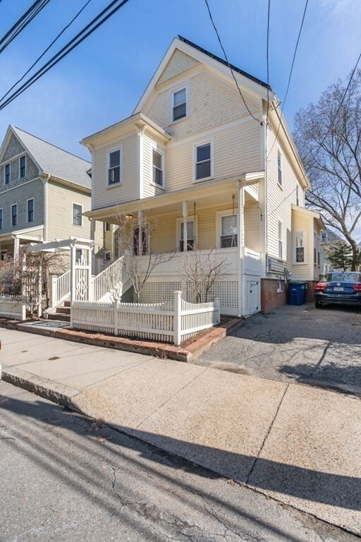 Photo - 30 Gorham St