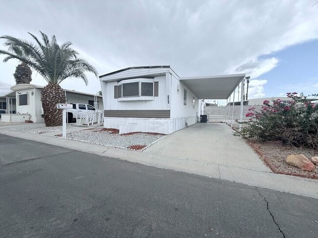 Photo - 3601 E Wyoming Ave