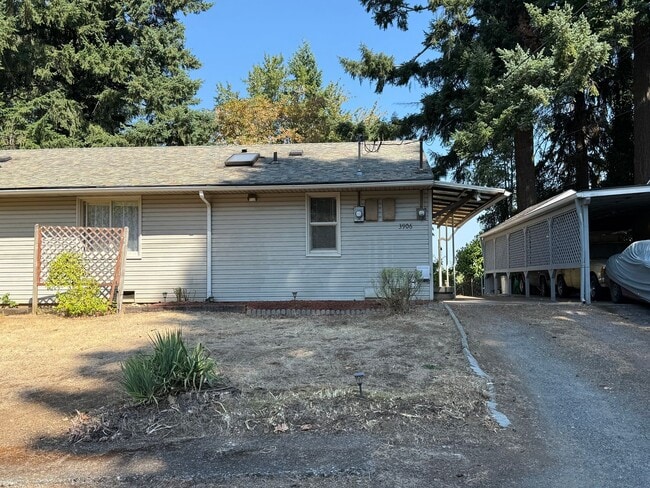 Building Photo - 3904 Unit V 3906 Rental