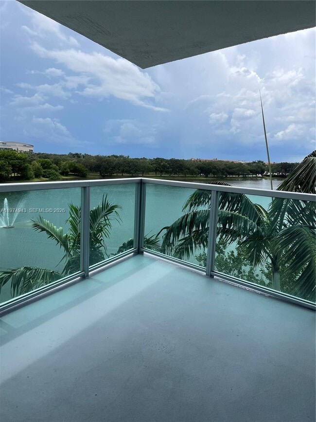 Photo - 2681 N Flamingo Rd Unidad 401S