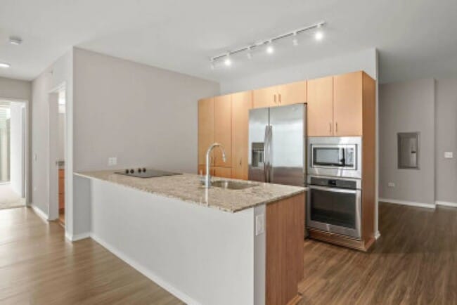 Building Photo - 2122 43rd St Unit 2