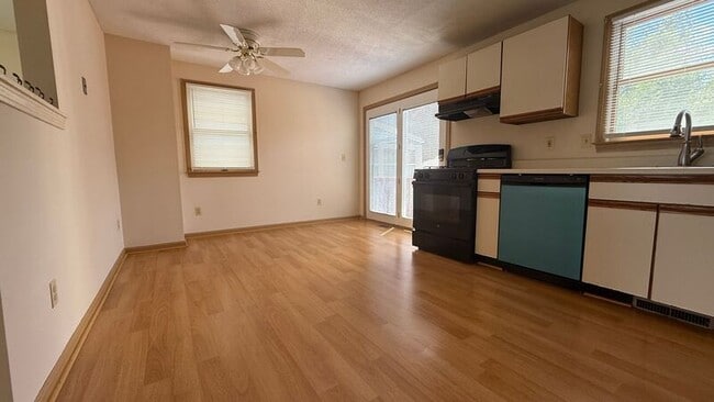 Photo - 87 San Miguel St