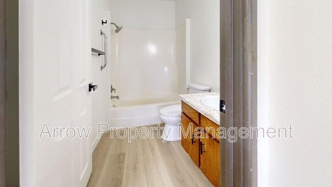 Photo - 215 E Arbor Ave