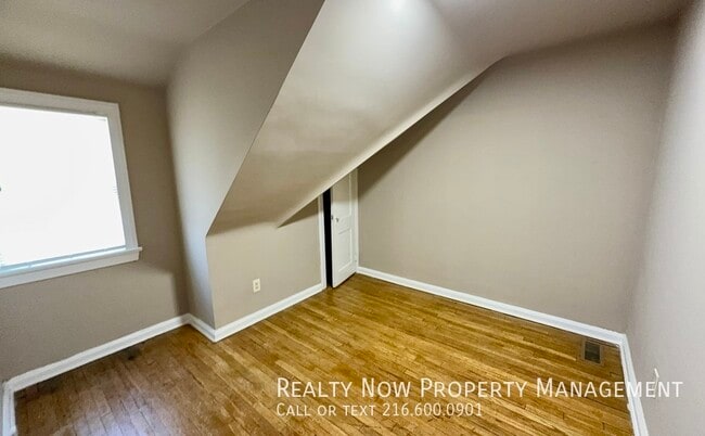 Photo - 19627 Winslow Rd Unit 1962-UP