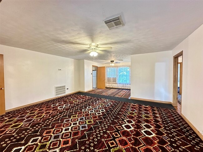 Building Photo - 2810 N Houston Dr