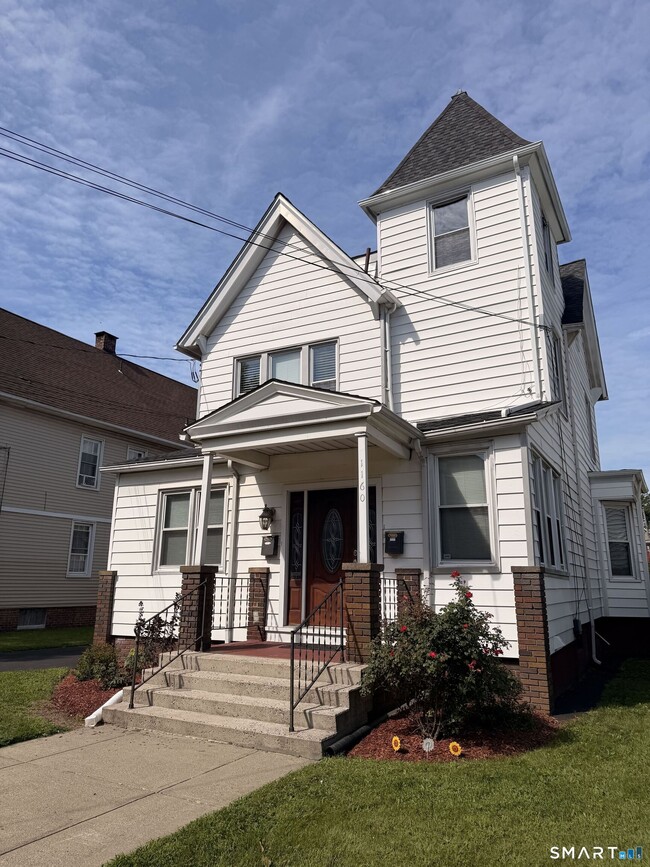 Building Photo - 1160 Townsend Ave Unit 1