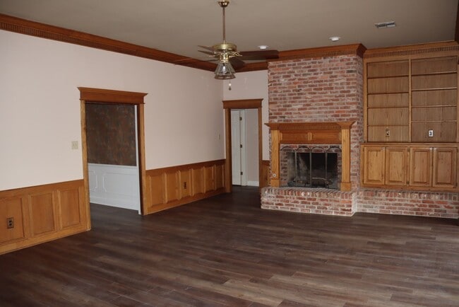 Photo - Large Single Family Home in Great Neighborhood
