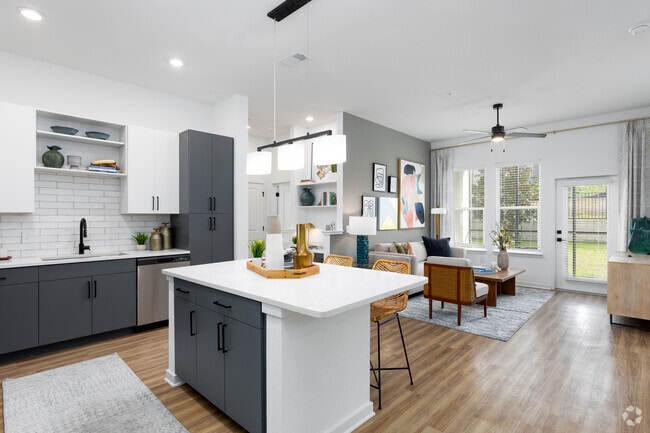 Interior Photo - Integra Heights Rental