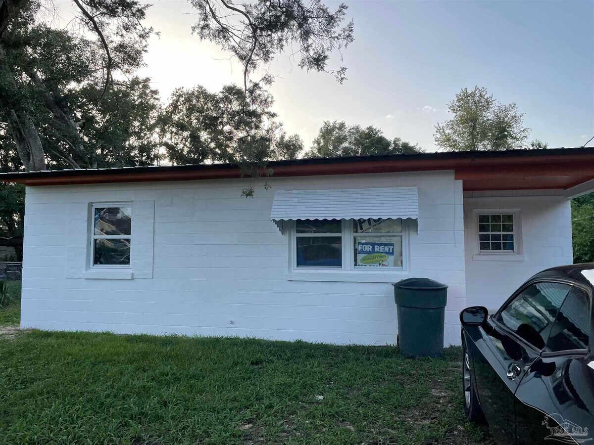 Photo - 13 Baggett Ct