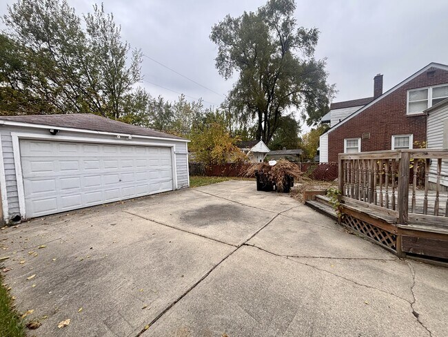 Photo - 19681 Rogge St