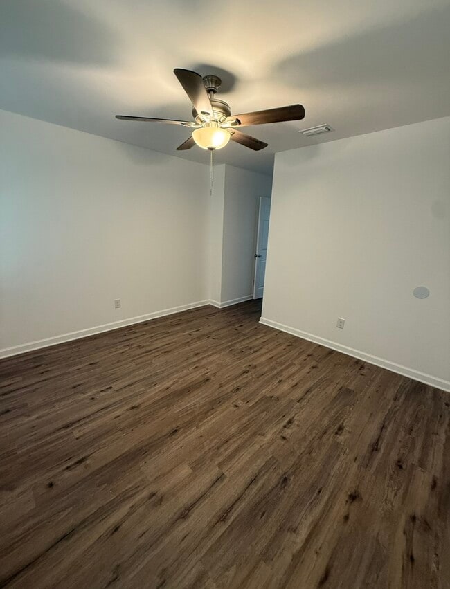Photo - 232 Mignionette Ave