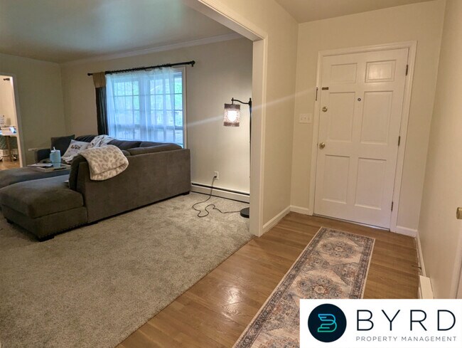 Photo - 1530 Featherstone Dr