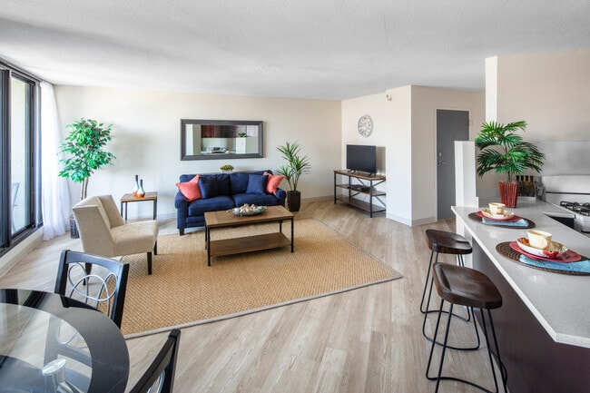 Photo - Skyview Downtown