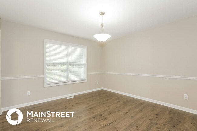 Photo - 1605 Summit View Way