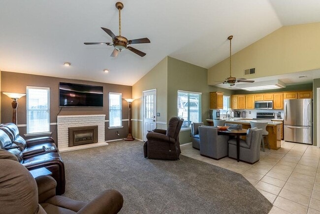 Photo - Updated 3/2 Cambridge Near Clovis North