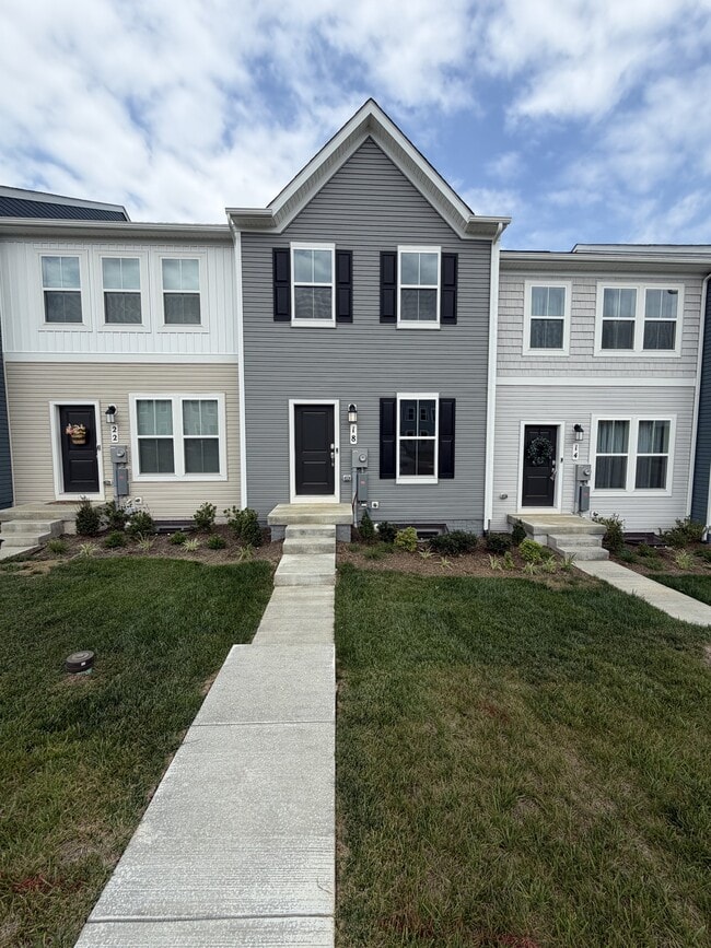 18 Ironwood Ct