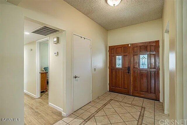 Photo - 43922 Fenner Ave