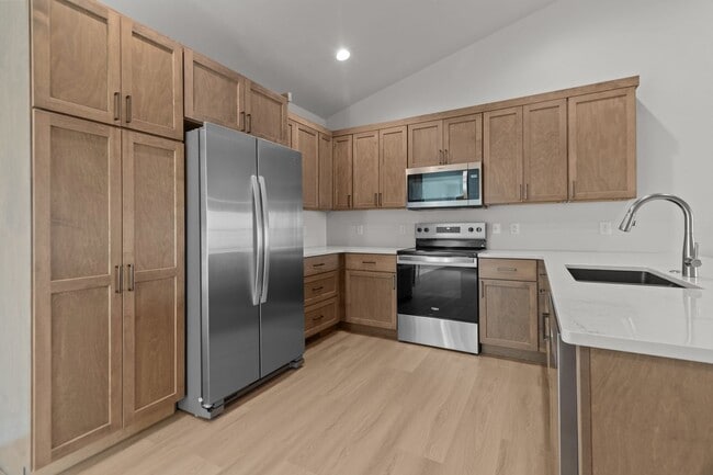 Photo - Beautiful New Executive Duplex