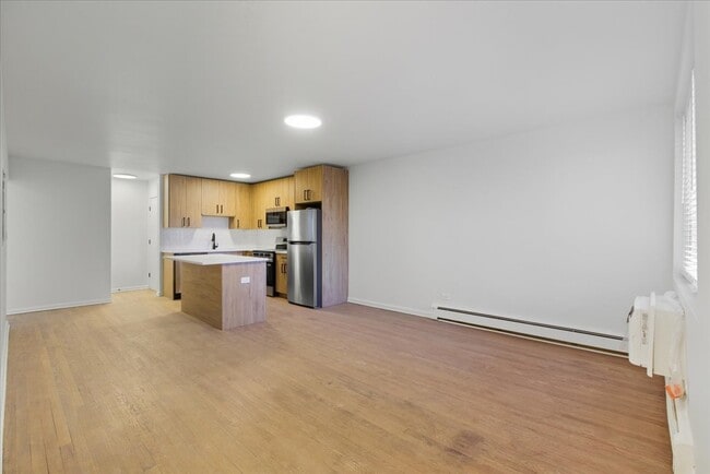 Photo - 7357 N Winchester Ave Unidad 2R