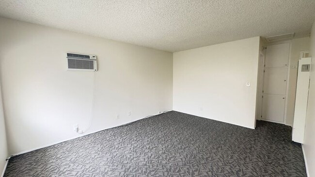 Photo - 6019 Bright Ave