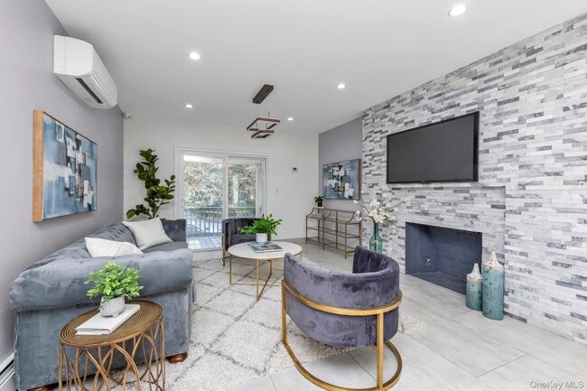 Photo - 83-34 116th St