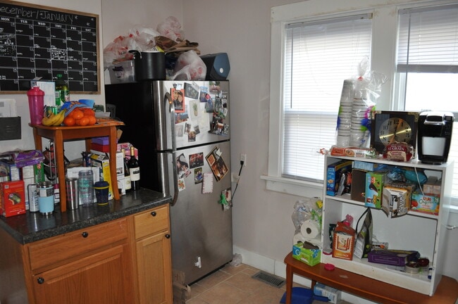 Photo - 701 3rd St NW