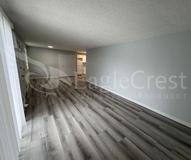 Photo - 320NEC Unit B