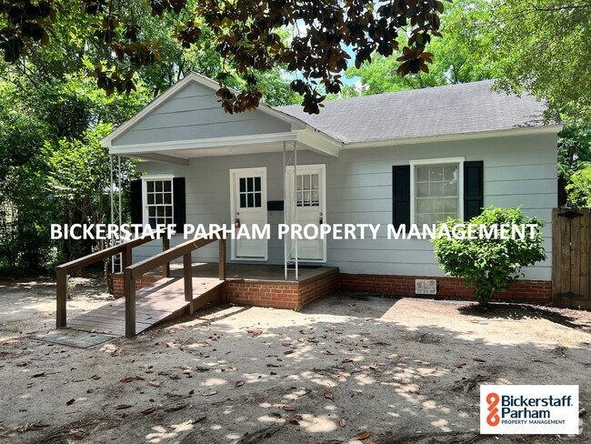 Building Photo - Great Family Home, Located off of Veterans...
