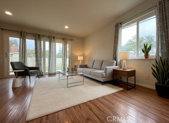 Photo - 2497 Logan St