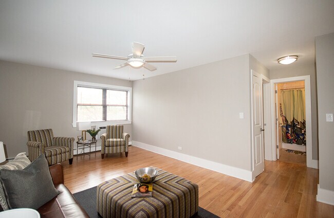 Photo - 6720 N Sheridan