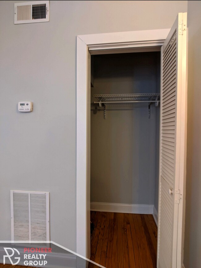 Photo - 4106 N Ashland Ave Unit 4034