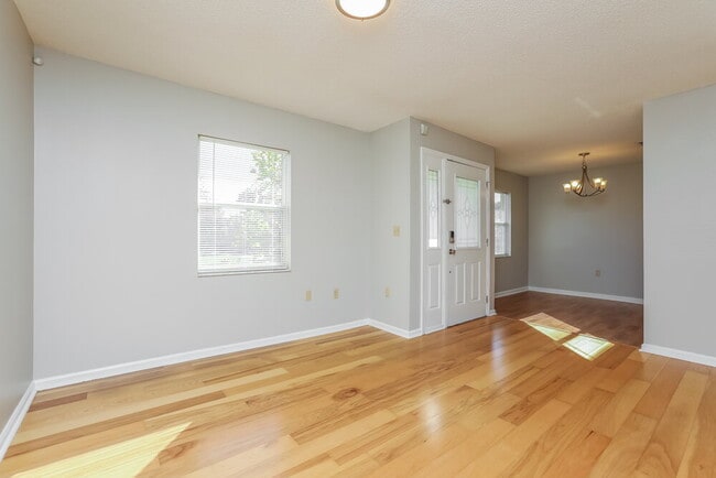 Photo - 1608 Gattis Dr