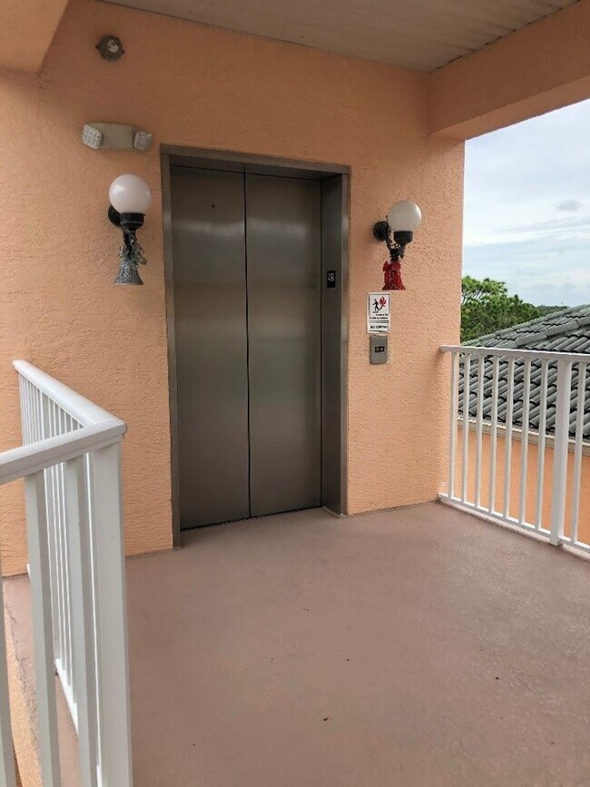 Photo - Venice, FL 3BR/2BA/1CG Seasonal Rental in ...