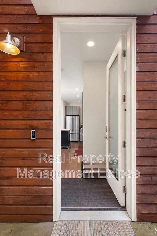 Photo - 1761 19th Ave S