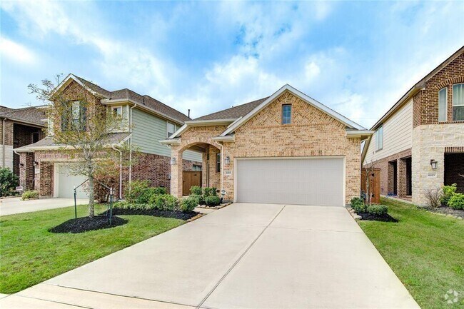 Building Photo - 6019 Bristlegrass Ln Rental