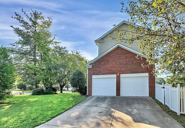 Photo - Well Maintained 4BD/2.5BA Home in the Cheshunt Community!