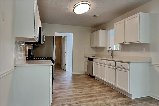 Photo - 4206 Shoreside Cir SW