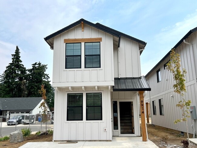 Building Photo - 9905 NE 46th Ct Rental