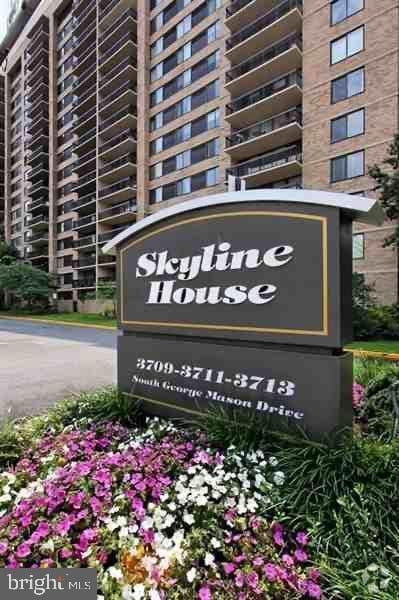 Building Photo - 3709 S George Mason Dr Unit 604E Rental