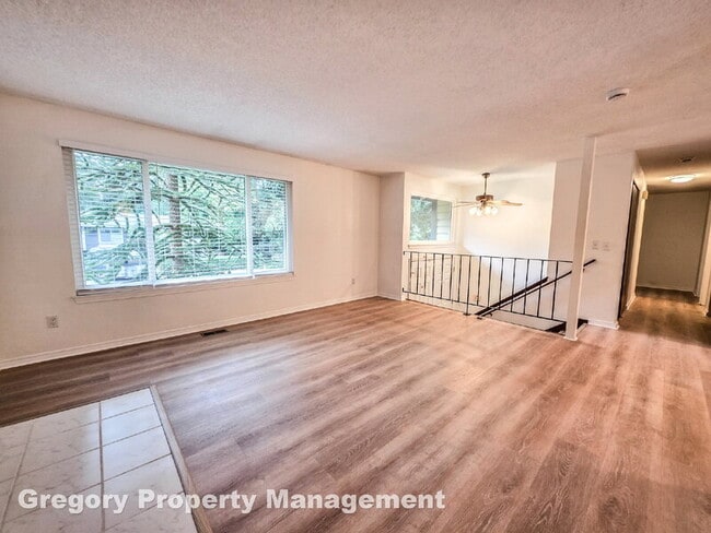Photo - 19044 NE 165th Pl
