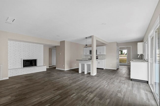 Photo - 4904 Watkins Dr