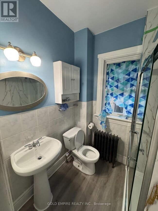 Photo - 777 Little Grey St