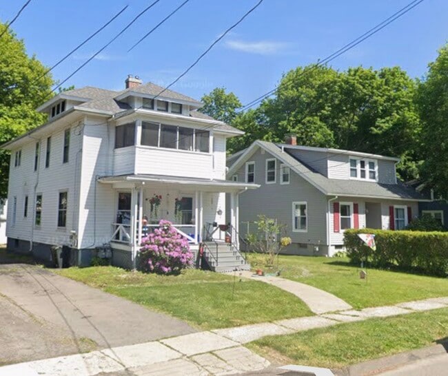 Building Photo - 116 Durland Ave Unit B