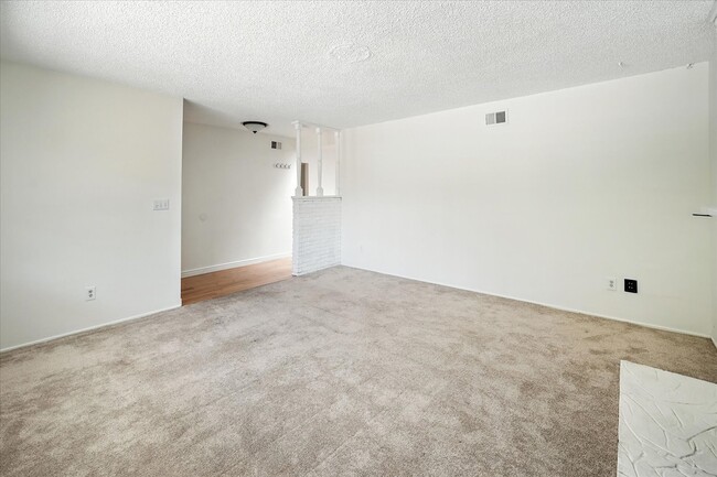 Photo - 8846 Laramie Ave